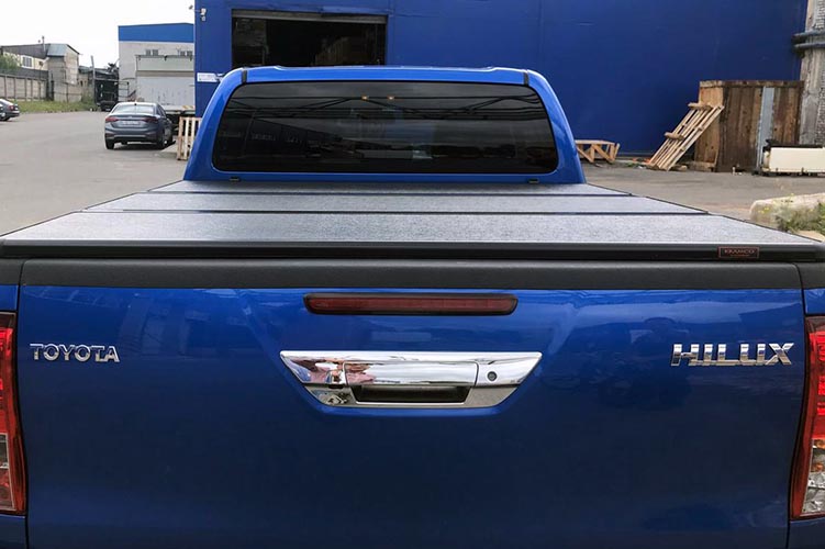 Жесткая крышка-тент на кузов для защиты багажника Toyota Hilux
