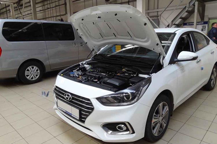 Упоры амортизаторы капота Hyundai Solaris 2 2017-